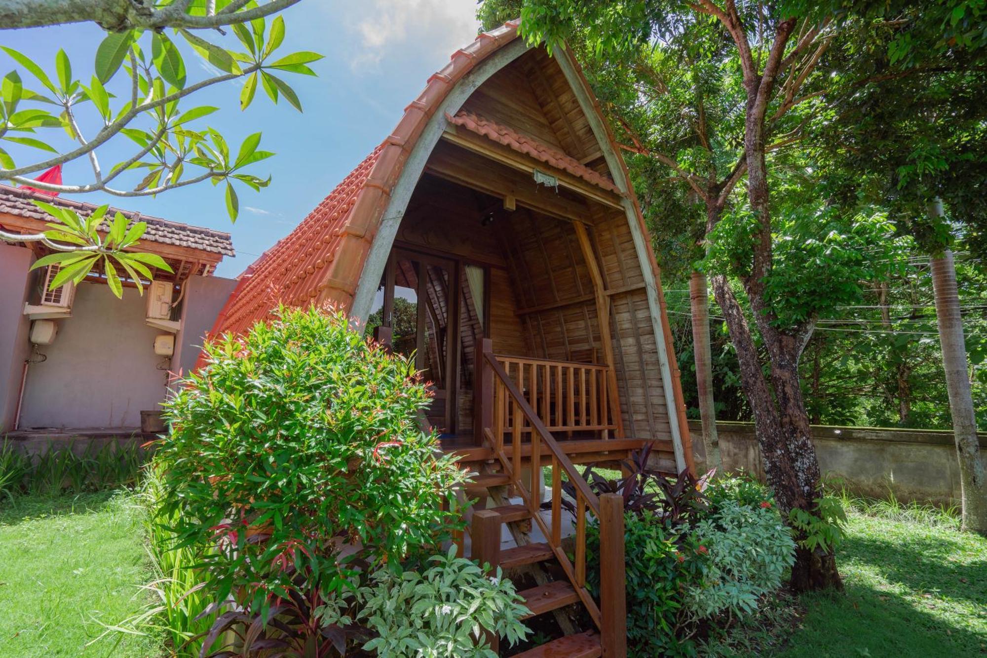 Brisk Homestay Uluwatu Redpartner Exteriör bild